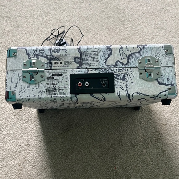 Victrola Patterned Suitcase Record Player with Bluetooth - Picture 2 of 4